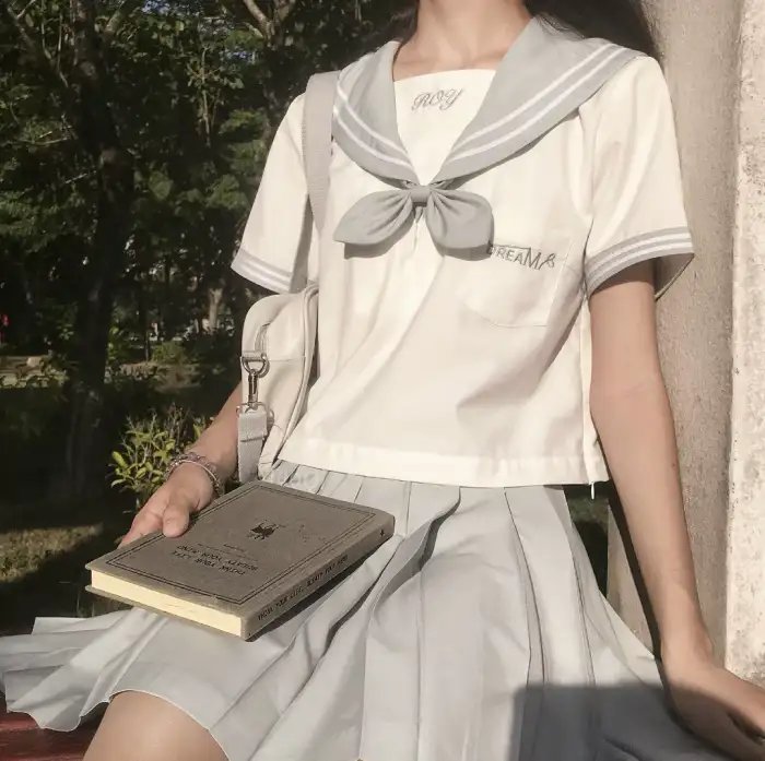 莫负青春
